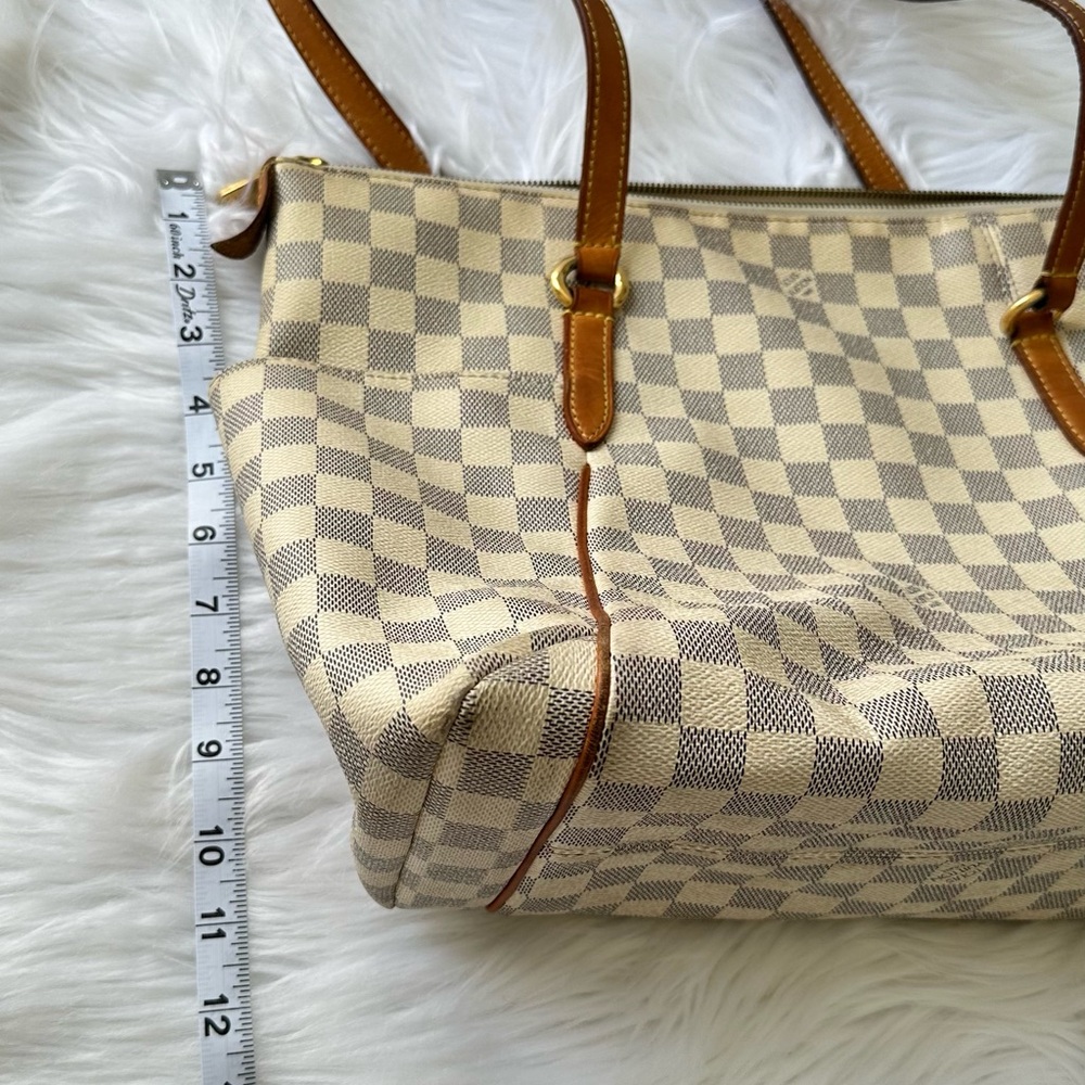 Louis Vuitton Damier Azur totally MM tote bag - Picture 13 of 14